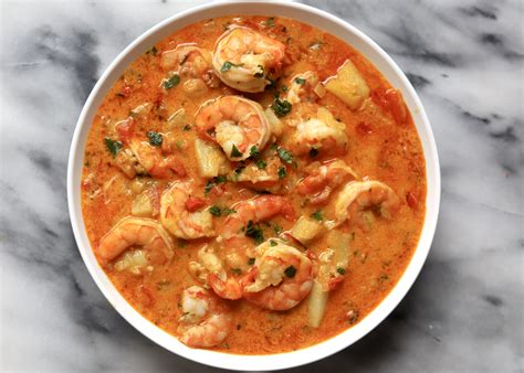  Moqueca de Camarão: Een romige seafood fiesta met een citrusy twist!